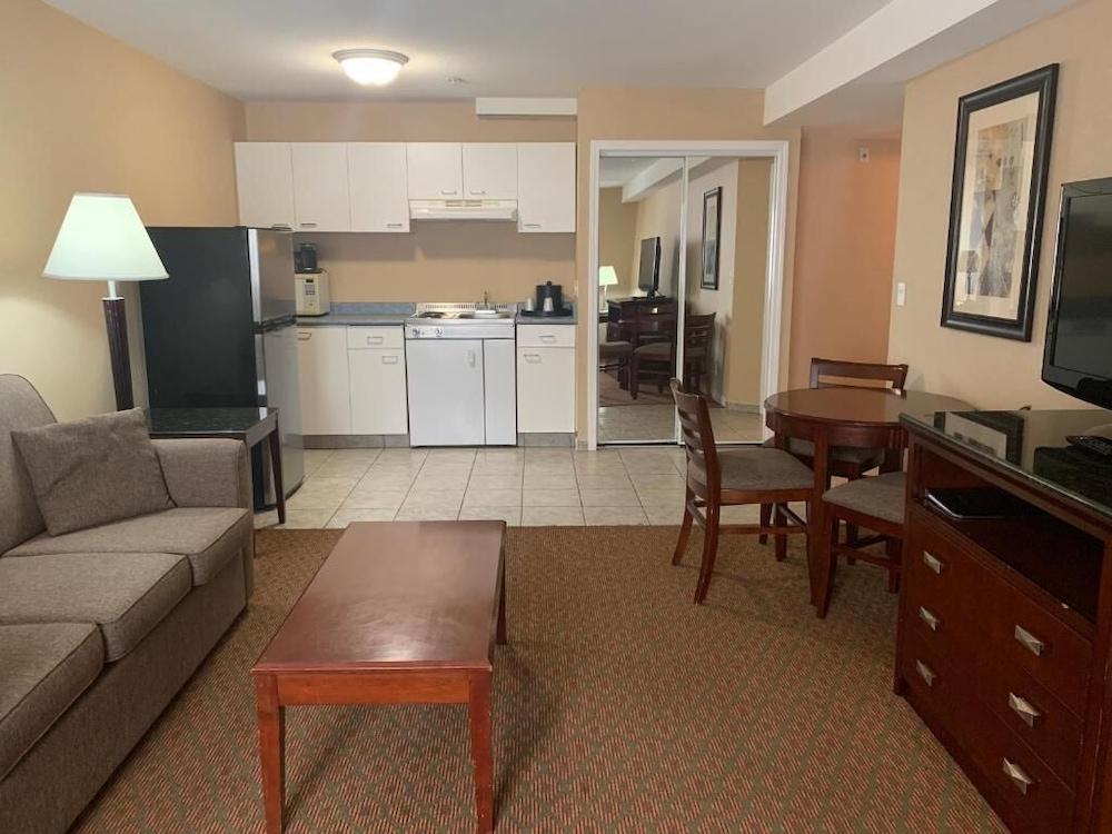 Prestige Aberdeen Lodge Kamloops Bagian luar foto