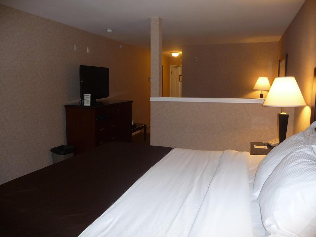 Prestige Aberdeen Lodge Kamloops Bagian luar foto
