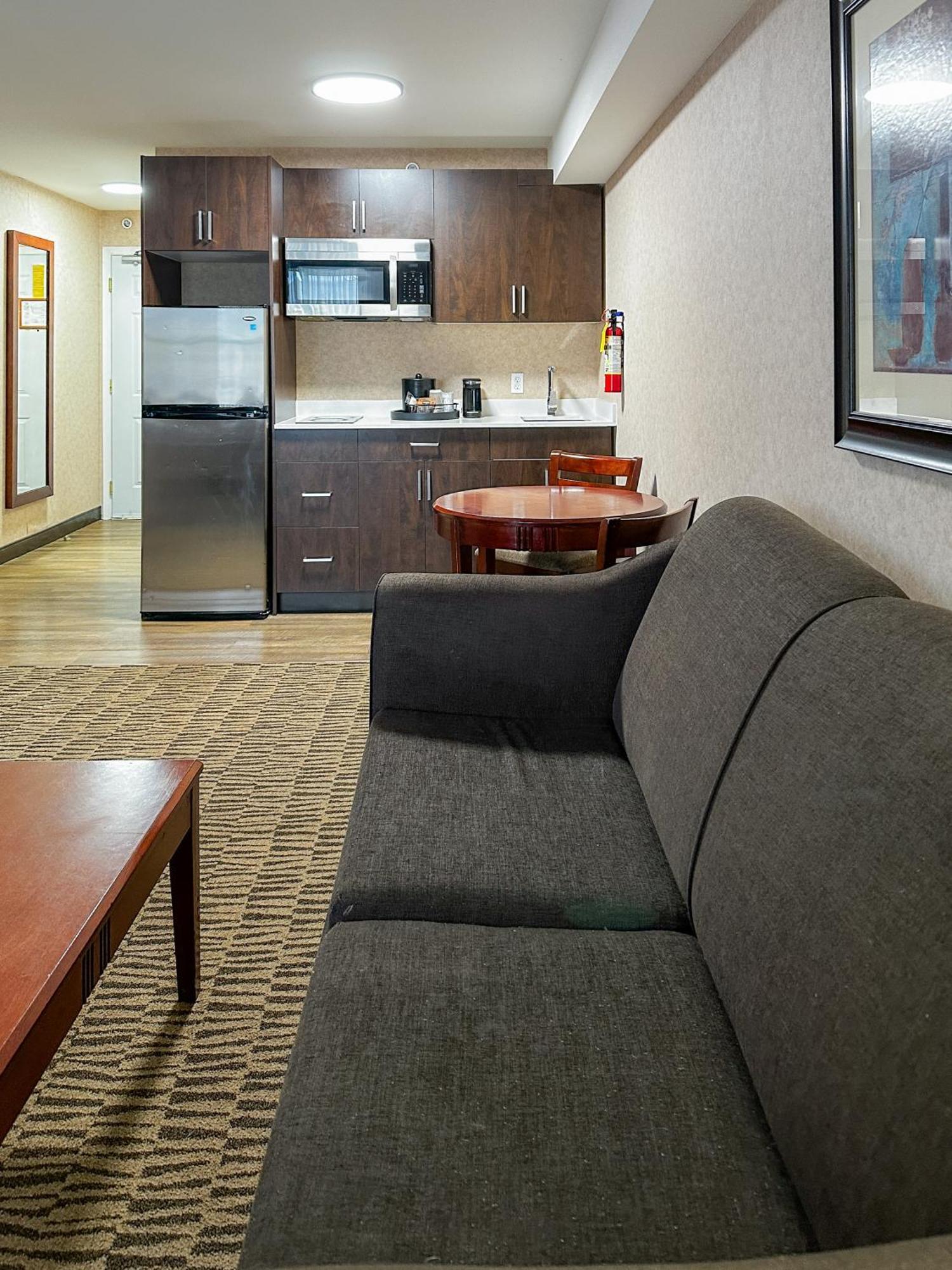 Prestige Aberdeen Lodge Kamloops Bagian luar foto