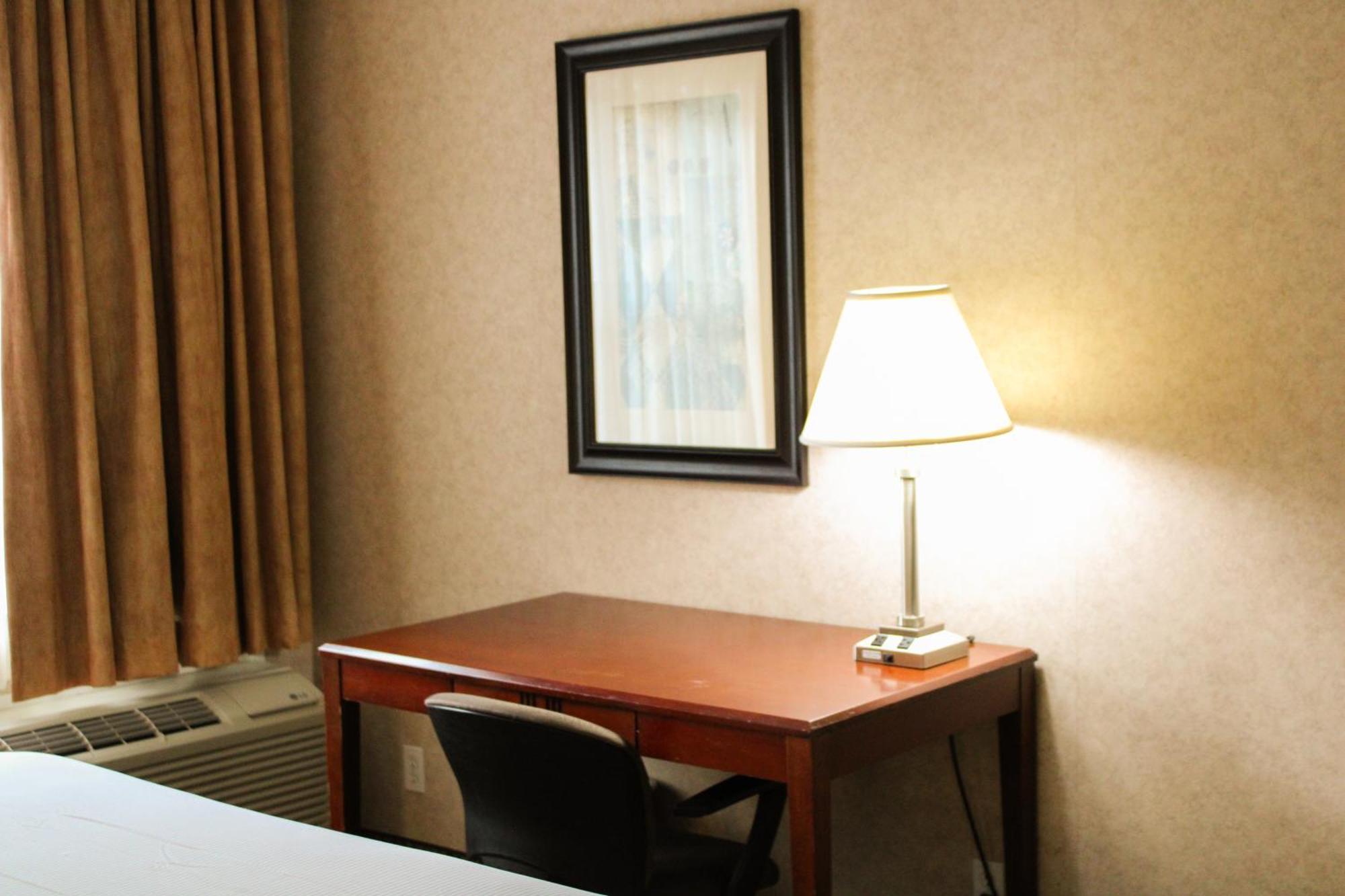 Prestige Aberdeen Lodge Kamloops Bagian luar foto