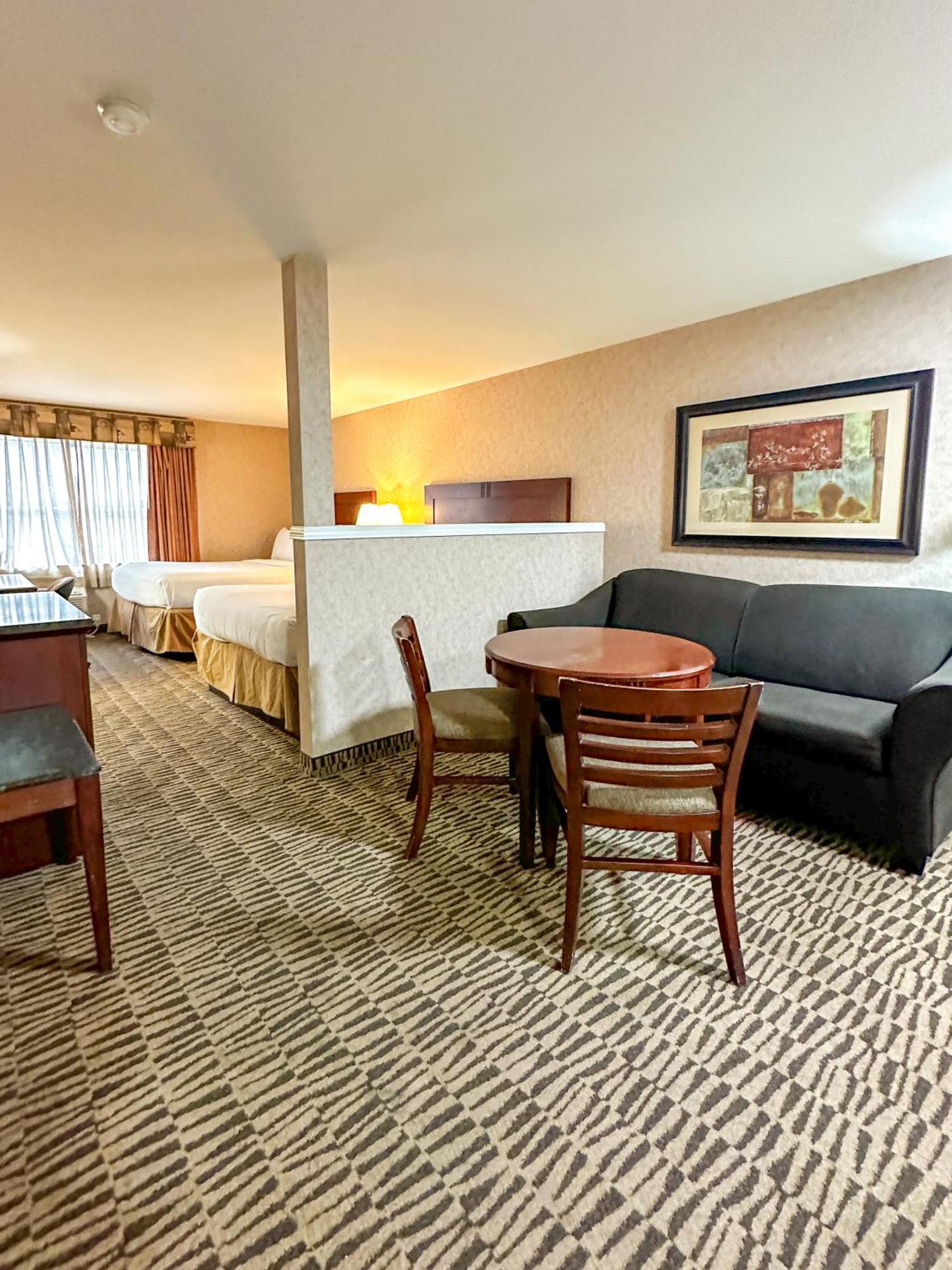 Prestige Aberdeen Lodge Kamloops Bagian luar foto