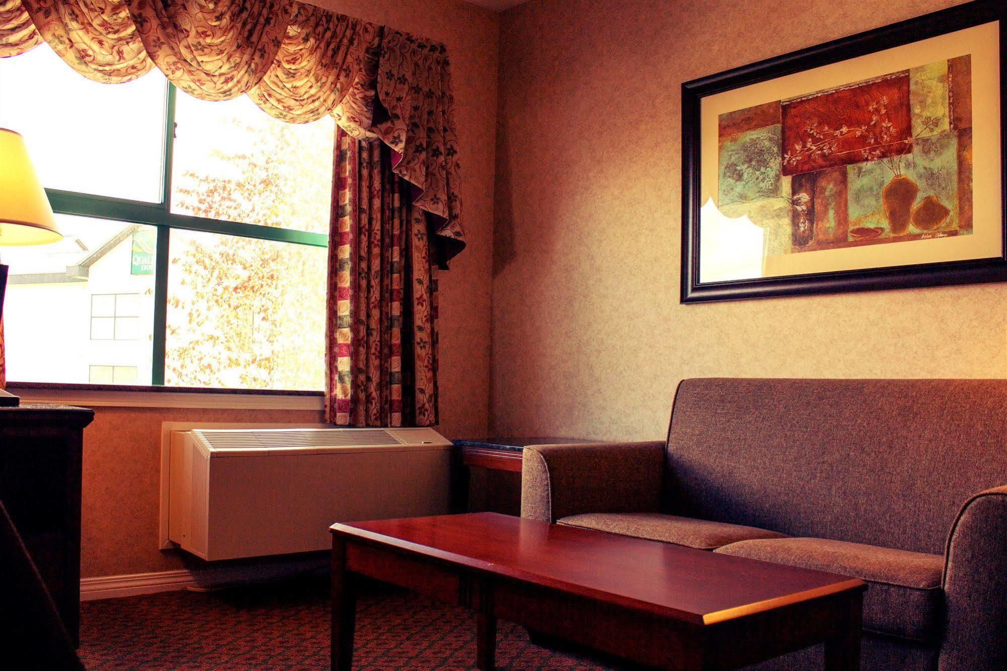 Prestige Aberdeen Lodge Kamloops Bagian luar foto