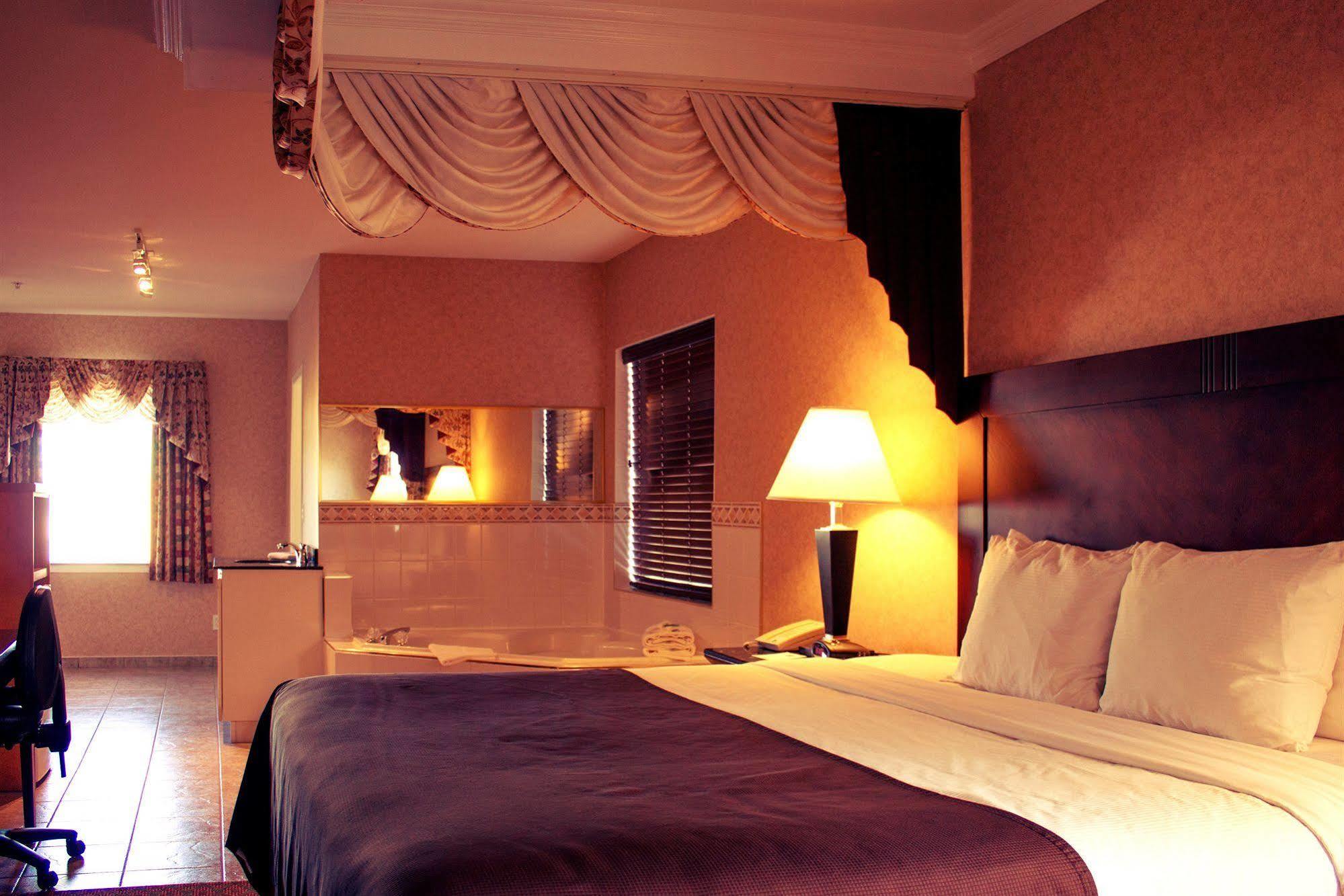 Prestige Aberdeen Lodge Kamloops Bagian luar foto