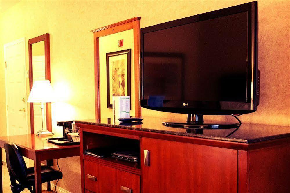 Prestige Aberdeen Lodge Kamloops Bagian luar foto