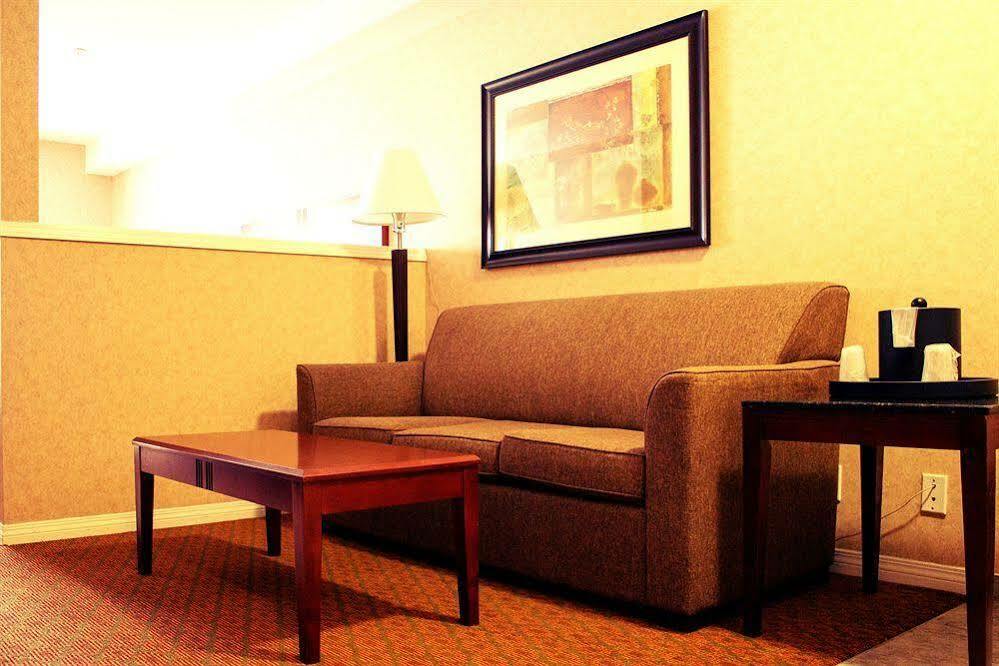 Prestige Aberdeen Lodge Kamloops Bagian luar foto